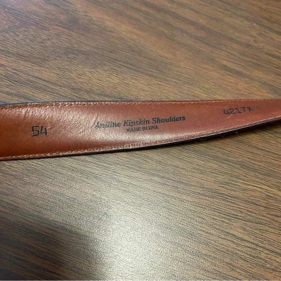 Torino Aniline Kipskin shoulder Belt With Alligator Stripe - Picture 2 of 5